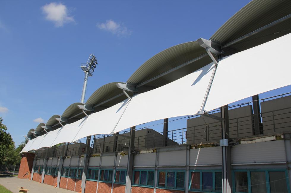 Monta wiatroapw na stadionie